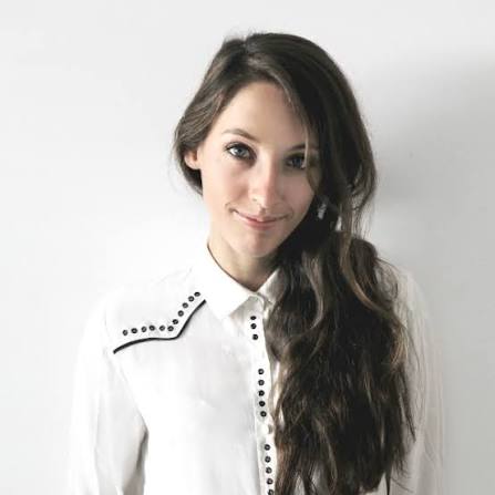 Amélie graphiste pour Caen
